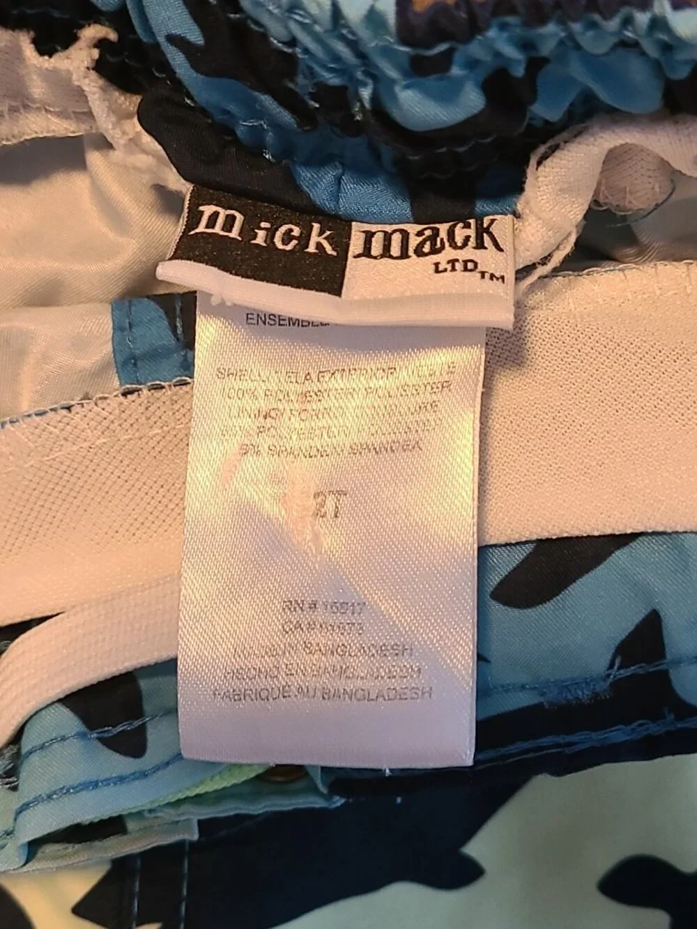 Tommy Bahama 😎🦈 Combo Rashguard swim shirt & swim trunks for toddlers size 2T